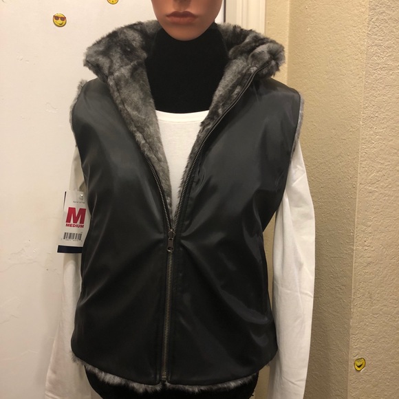 NWTAG..Faux Fur Reversible Winter Vest!!!! - Picture 2 of 7